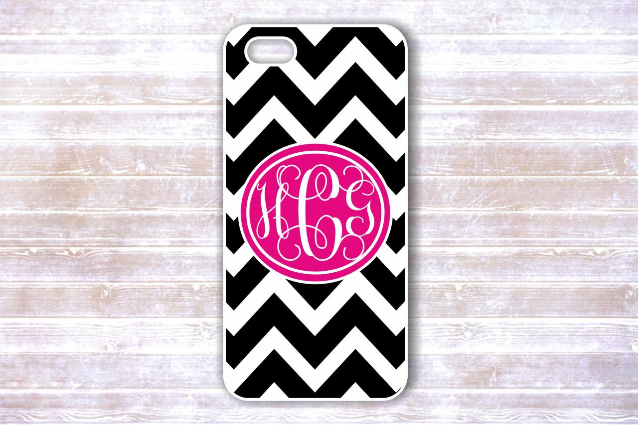 Iphone 4/4S case -Monogrammed Case Black And White Chevron Hot Pink Monogram - Personalized Hard Cases for iphones